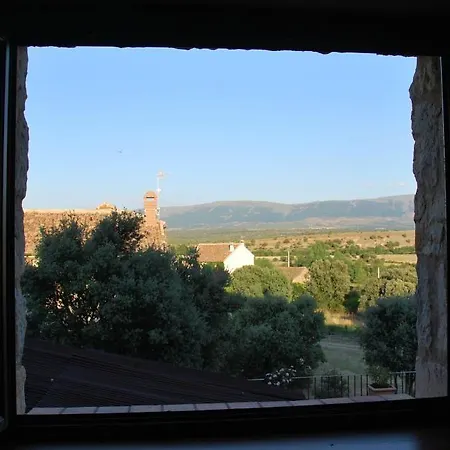 La Casona De Requijada