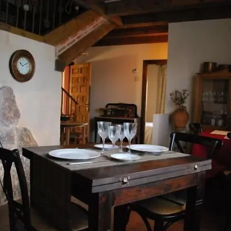 La Casona De *